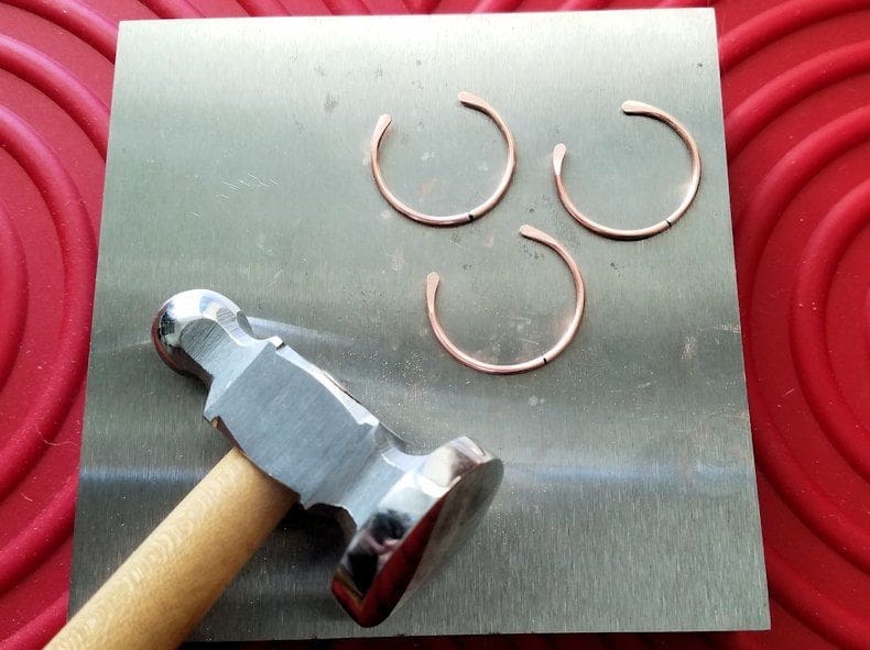 Core Wires Step 3 - Use your chasing hammer and bench block to lightly paddle the ends of the thee 16ga core wires, as shown.