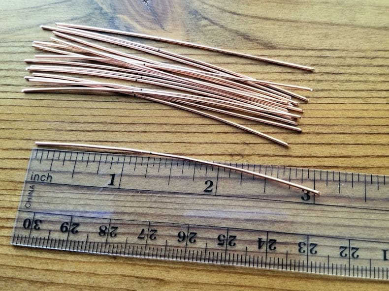 Chain Step 2 - Cut 16 pieces of 20ga wire as instructed. Mark each wire 1 inch from one end, as shown. 