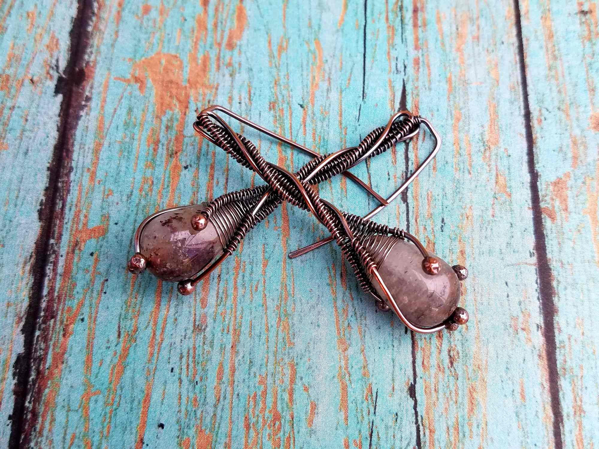 How to Make the Popular Door 44 Twig Earrings