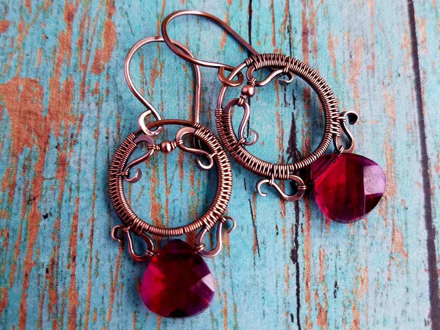 Door 44 Studios - The Rosewood Earrings: A Free Wire Weaving Tutorial