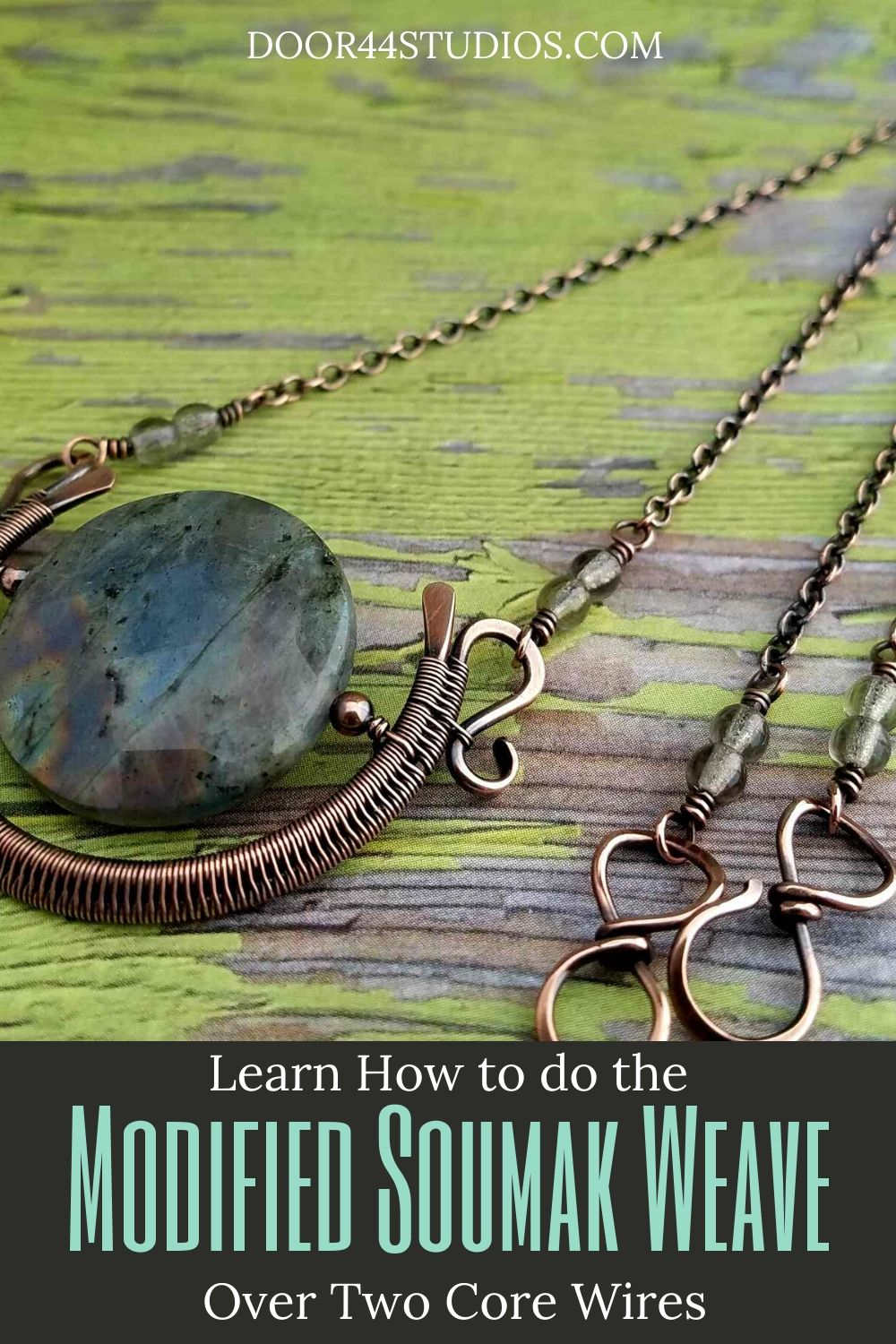 The Modified Soumak Weave is my favorite weave. I use it frequently in my jewelry tutorials. Learn the 2-core version of the Modified Soumak weave in this free tutorial, which is written for both left-handed and right-handed weavers. 